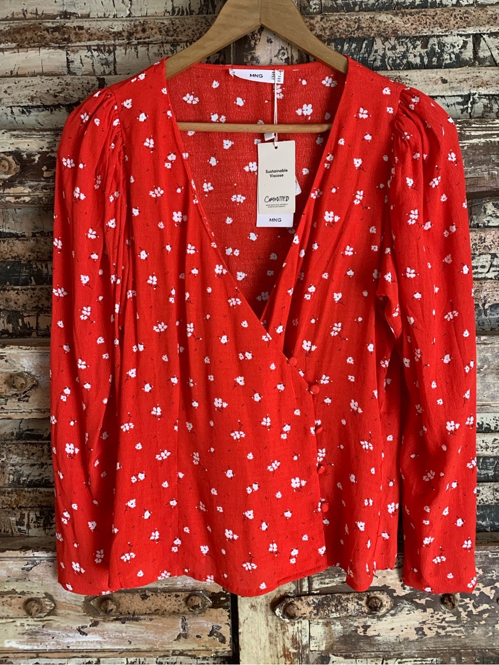 NWT MNG Mango Red Floral V-Neck Puff Sleeve Button Wrap Blouse, 4